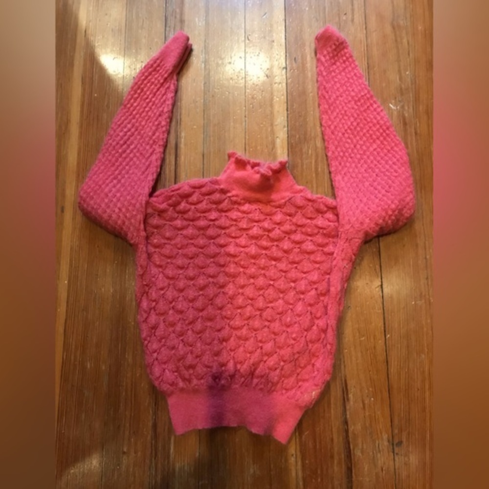 Anthropologie Women’s pink sweater